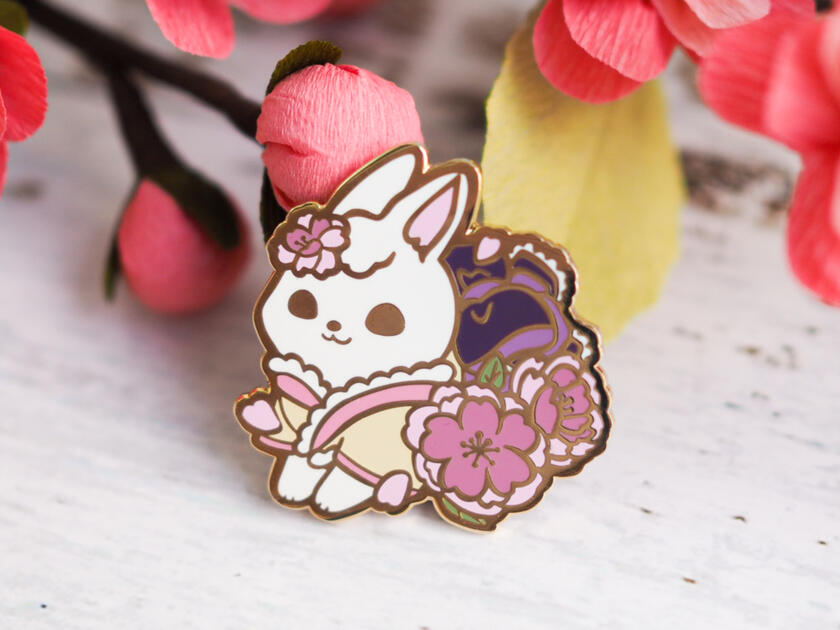 Kimono Rabbit Pin